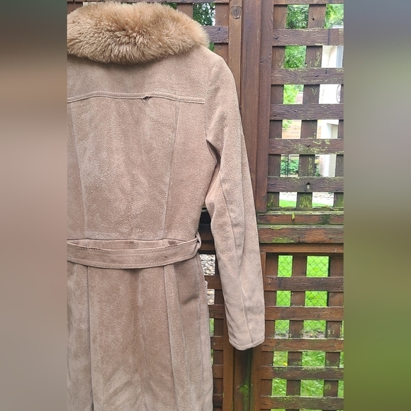 Penny Lane Suede Jacket - Picture 10 of 11